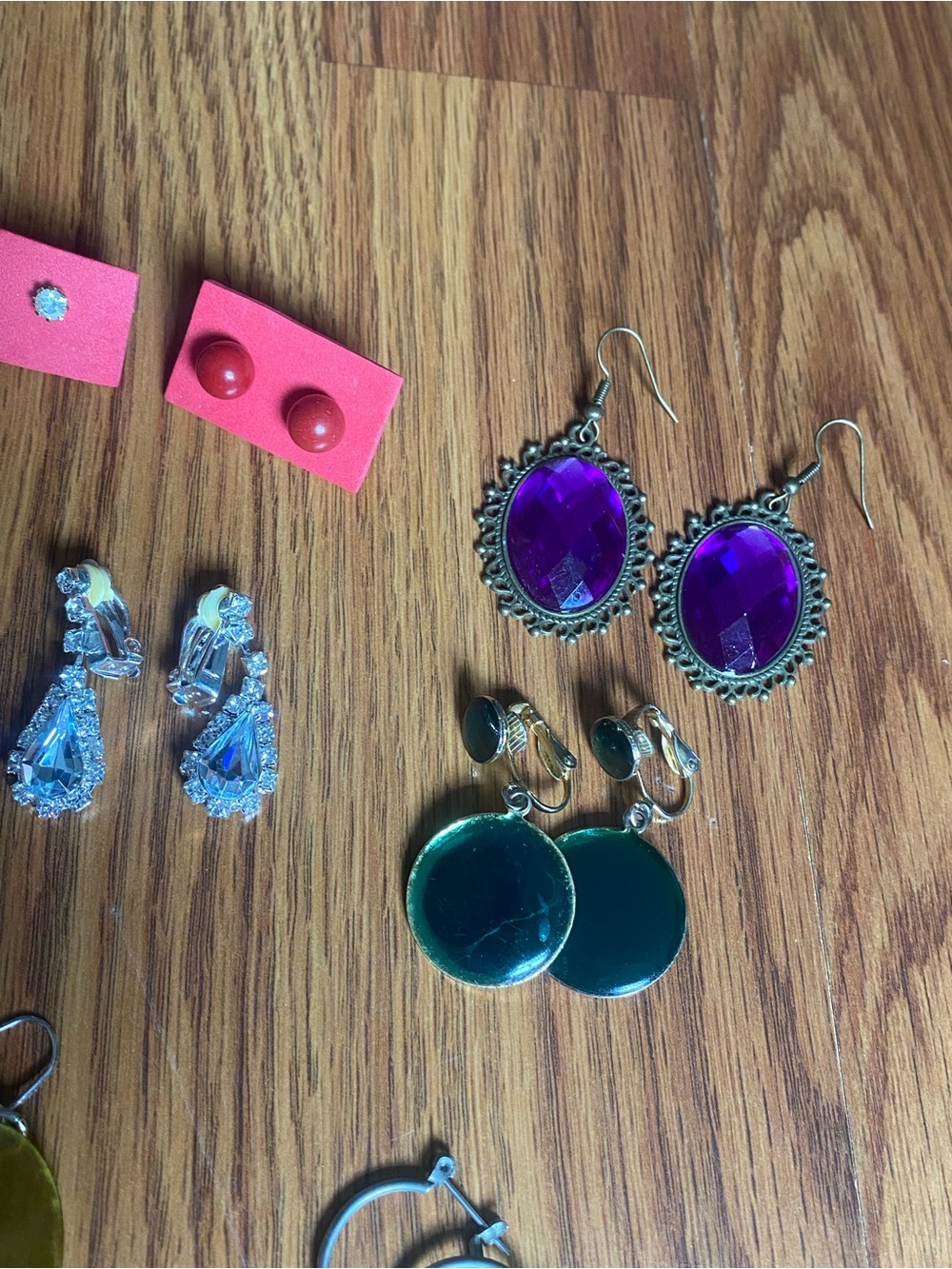 Assorted Women's Earring Set Bundle - Picture 5 of 15